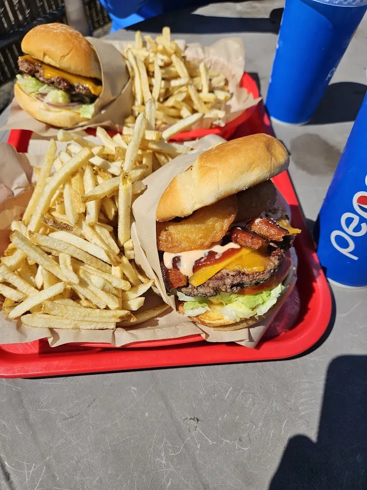 BBQ Bacon Cheeseburger Basket